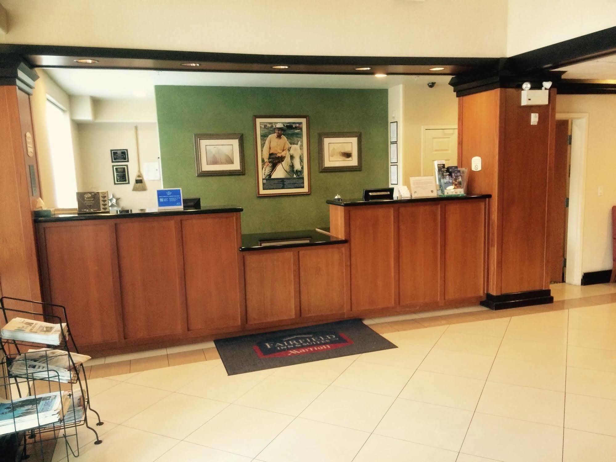 Fairfield Inn & Suites By Marriott Fairfield Napa Valley Area Buitenkant foto